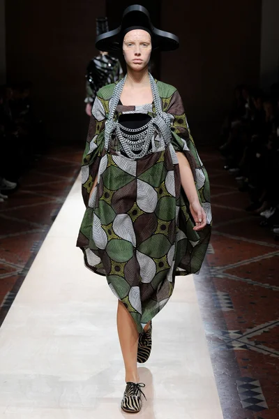 Look 26
